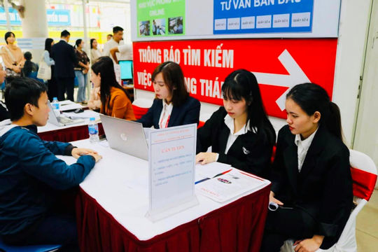 Hà Nội vượt chỉ tiêu về giải quyết việc làm cho người lao động