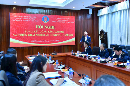 Cần có chiến lược dài hạn để phát triển đội ngũ giảng viên cơ hữu