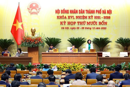 Hà Nội thông qua 24 chỉ tiêu phát triển kinh tế - xã hội năm 2024