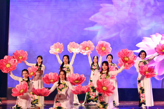 Minh bạch trong xét tặng danh hiệu "Nghệ sĩ nhân dân", "Nghệ sĩ ưu tú" Minh bạch trong xét tặng danh hiệu "Nghệ sĩ nhân dân", "Nghệ sĩ ưu tú"