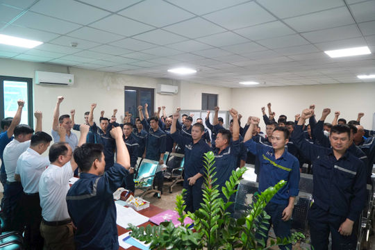 Than Hạ Long: Sản xuất kinh doanh gắn liền với chăm sóc sức khoẻ người lao động Than Hạ Long: Sản xuất kinh doanh gắn liền với chăm sóc sức khoẻ người lao động