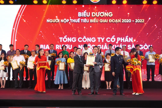 Sabeco được tôn vinh Doanh nghiệp nộp thuế tiêu biểu giai đoạn 2020 – 2022  Sabeco được tôn vinh Doanh nghiệp nộp thuế tiêu biểu giai đoạn 2020 – 2022