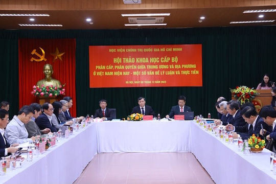 Tìm giải pháp thực hiện có hiệu quả việc phân cấp, phân quyền giữa Trung ương và địa phương