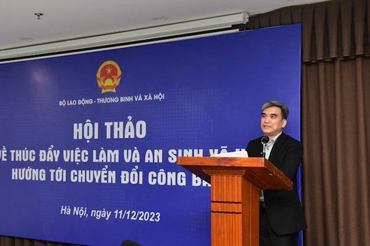 Lao động kỹ năng thấp dễ mất việc làm khi phát triển kinh tế xanh