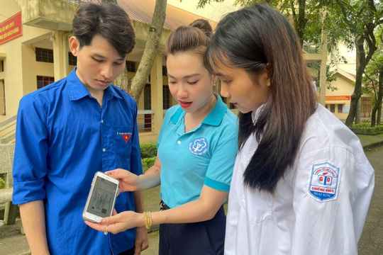 Để phụ huynh chủ động cho trẻ tham gia bảo hiểm y tế Để phụ huynh chủ động cho trẻ tham gia bảo hiểm y tế