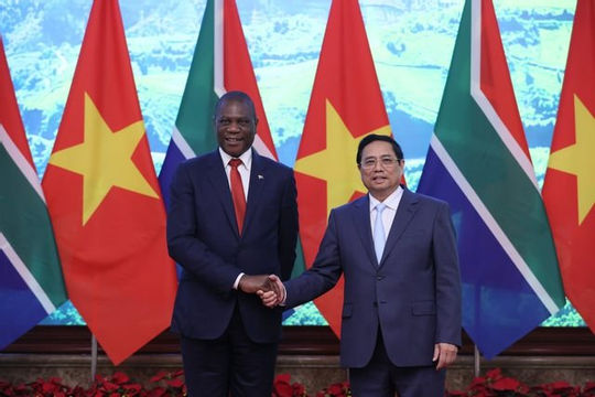Tìm hướng đi, động lực mới để đẩy mạnh hơn nữa quan hệ Việt Nam - Nam Phi Tìm hướng đi, động lực mới để đẩy mạnh hơn nữa quan hệ Việt Nam - Nam Phi
