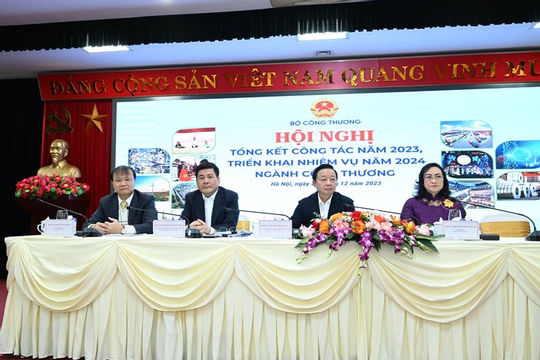 Bộ Công Thương cần tạo thêm nhiều thành tựu quan trọng cho phát triển đất nước Bộ Công Thương cần tạo thêm nhiều thành tựu quan trọng cho phát triển đất nước