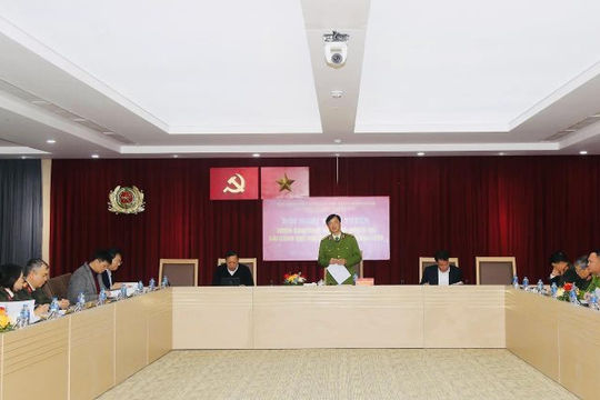 Đẩy mạnh cải cách thủ tục, xóa bỏ rào cản cho hoạt động sản xuất, kinh doanh