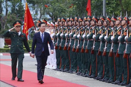 Chủ tịch nước kiểm tra công tác huấn luyện sẵn sàng chiến đấu tại Lữ đoàn K3, Tổng cục II, Bộ Quốc phòng