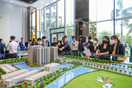 Năm 2024, nhà đầu tư bất động sản liệu có “xuống tiền”?