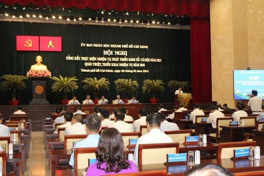 Thành phố Hồ Chí Minh đặt mục tiêu tăng trưởng 7,5-8% năm 2024 Thành phố Hồ Chí Minh đặt mục tiêu tăng trưởng 7,5-8% năm 2024