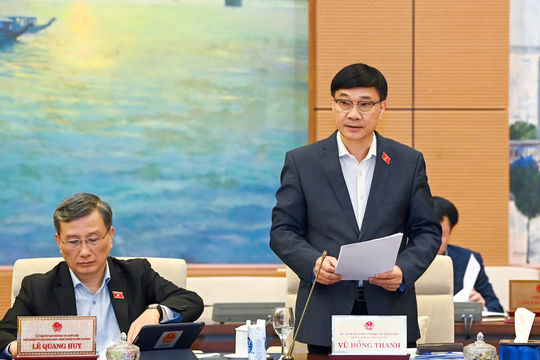Ủy ban Thường vụ Quốc hội cho ý kiến về việc tiếp thu, chỉnh lý Dự thảo Luật Đất đai (sửa đổi) Ủy ban Thường vụ Quốc hội cho ý kiến về việc tiếp thu, chỉnh lý Dự thảo Luật Đất đai (sửa đổi)