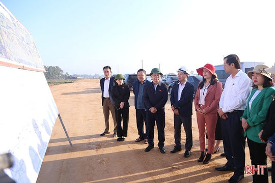 Đoàn đại biểu Quốc hội tỉnh Hà Tĩnh giám sát dự án cao tốc Bắc - Nam Đoàn đại biểu Quốc hội tỉnh Hà Tĩnh giám sát dự án cao tốc Bắc - Nam
