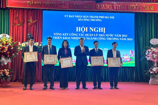 Ngành Công Thương Hà Nội: Mục tiêu tổng mức bán lẻ và doanh thu dịch vụ tăng 10-11% năm 2024 