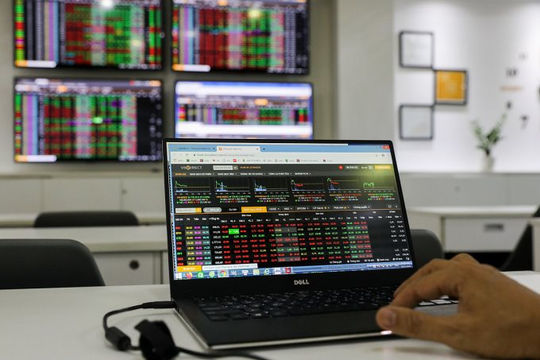 Để “giữ chân” dòng vốn ngoại bền vững