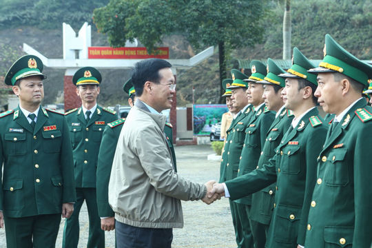 Chủ tịch nước chúc Tết nhân dân và Bộ đội Biên phòng tại Nghệ An