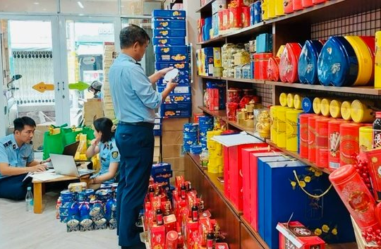 Thành phố Hồ Chí Minh: Tăng cường kiểm tra, xử lý gian lận thương mại  Thành phố Hồ Chí Minh: Tăng cường kiểm tra, xử lý gian lận thương mại