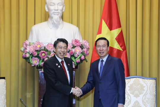 Chủ tịch nước tiếp Thống đốc tỉnh Fukuoka, Nhật Bản Chủ tịch nước tiếp Thống đốc tỉnh Fukuoka, Nhật Bản