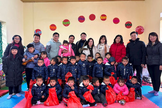 Chương trình thiện nguyện “Lào Cai – Xuân yêu thương” 