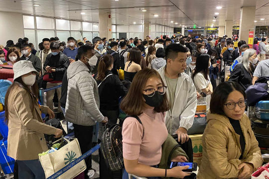 Hàng không vận chuyển hơn 1,5 triệu khách dịp Tết  Hàng không vận chuyển hơn 1,5 triệu khách dịp Tết