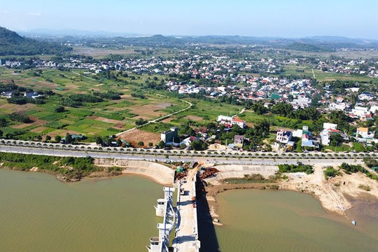 Quảng Ngãi: Hoàn thành Dự án đường Hoàng Sa - Dốc Sỏi vào 30/8/2025 Quảng Ngãi: Hoàn thành Dự án đường Hoàng Sa - Dốc Sỏi vào 30/8/2025