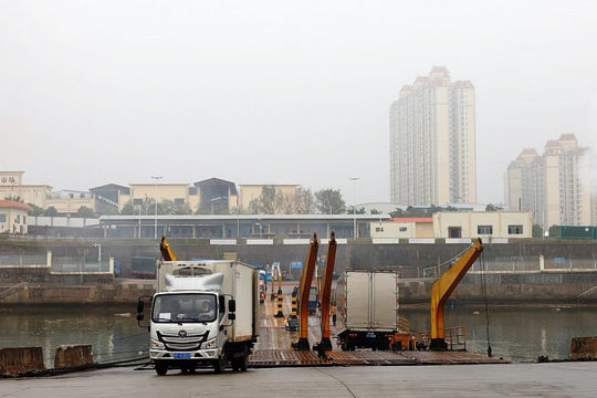 Quảng Ninh: Thúc đẩy xuất nhập khẩu qua các cửa khẩu, lối mở biên giới
 Quảng Ninh: Thúc đẩy xuất nhập khẩu qua các cửa khẩu, lối mở biên giới