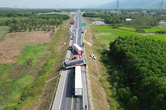 Khắc phục những bất cập trên cao tốc Cam Lộ - La Sơn