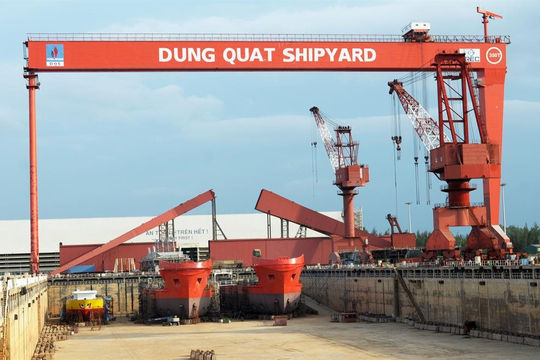 Nỗ lực xử lý dứt điểm các vướng mắc của Dự án Nhà máy đóng tàu Dung Quất Nỗ lực xử lý dứt điểm các vướng mắc của Dự án Nhà máy đóng tàu Dung Quất