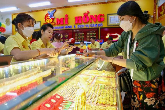 Quản lý vàng thế nào khi giá "nhảy múa"?