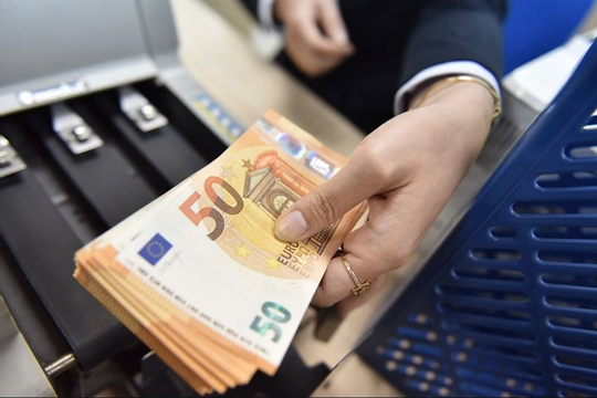 Kiều hối về Thành phố Hồ Chí Minh tương đương gần 50% thu ngân sách 