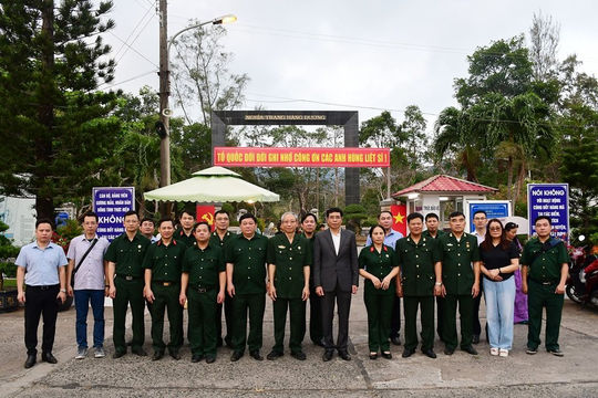 Hành trình về nguồn Côn Đảo của Hội Cựu chiến binh Kiểm toán nhà nước Hành trình về nguồn Côn Đảo của Hội Cựu chiến binh Kiểm toán nhà nước