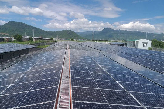 Cần cân nhắc một số quy định về phát triển điện mặt trời mái nhà