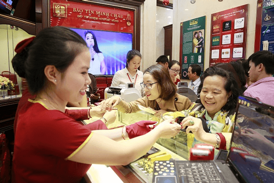 "Cân đong" các yếu tố có thể làm lây lan sức nóng từ giá vàng sang tỷ giá "Cân đong" các yếu tố có thể làm lây lan sức nóng từ giá vàng sang tỷ giá