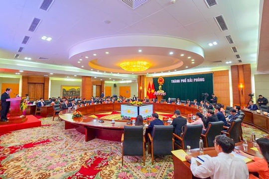 Đổi mới công tác thi đua, khen thưởng theo tinh thần Chỉ thị số 34- CT/TW của Bộ Chính trị Đổi mới công tác thi đua, khen thưởng theo tinh thần Chỉ thị số 34- CT/TW của Bộ Chính trị