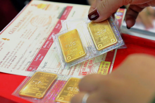 Đề xuất hạn chế mua bán vàng miếng bằng tiền mặt