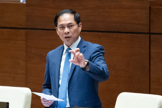 Xác định rõ trọng tâm trong ngoại giao kinh tế