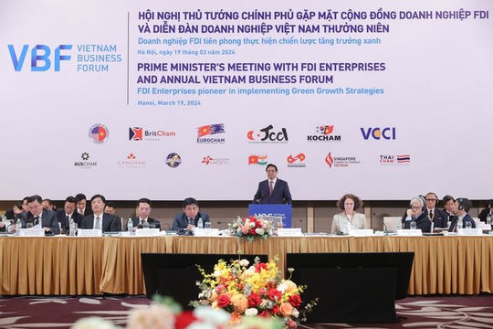 Việt Nam cam kết “ba bảo đảm”, đẩy mạnh “ba đột phá”, thực hiện “ba tăng cường” với nhà đầu tư Việt Nam cam kết “ba bảo đảm”, đẩy mạnh “ba đột phá”, thực hiện “ba tăng cường” với nhà đầu tư