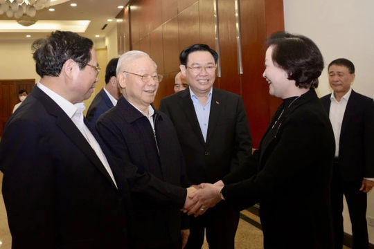 Công tác nhân sự là nhiệm vụ "then chốt" của "then chốt" Công tác nhân sự là nhiệm vụ "then chốt" của "then chốt"