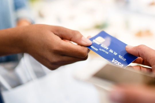 Ngân hàng phải rà soát quy trình về phát hành và sử dụng thẻ