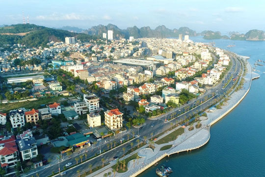 Quảng Ninh nằm trong nhóm địa phương dẫn đầu cả nước về tốc độ tăng trưởng kinh tế