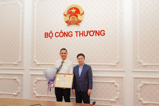 Kịp thời cung cấp Oxy cho công tác chống dịch, SOVIGAZ nhận Bằng khen của Bộ trưởng Bộ Công Thương 