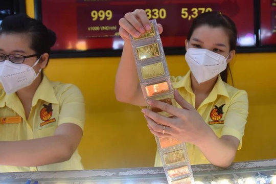 Bỏ độc quyền vàng SJC theo hướng nào?