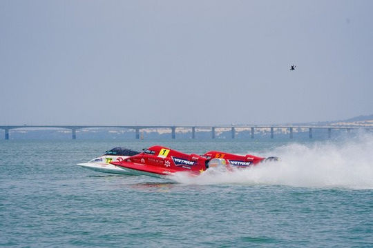 Quyền Chủ tịch nước dự khai mạc Giải UIM F1H2O World Championship
