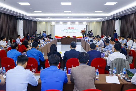 Thi đua lập thành tích chào mừng Đại hội Mặt trận Tổ quốc Việt Nam Thi đua lập thành tích chào mừng Đại hội Mặt trận Tổ quốc Việt Nam