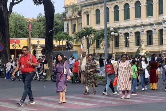 Thành phố Hồ Chí Minh phấn đấu tổng thu du lịch đạt 190 nghìn tỷ đồng  Thành phố Hồ Chí Minh phấn đấu tổng thu du lịch đạt 190 nghìn tỷ đồng