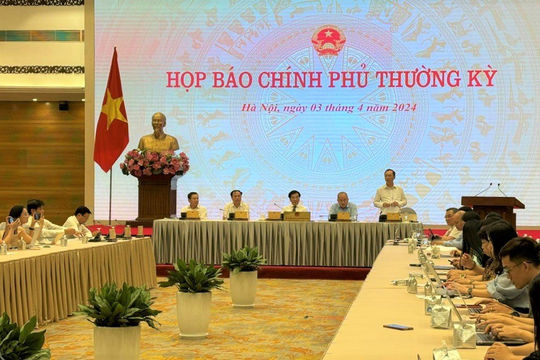 Vụ “bốc hơi” 338 tỷ đồng tại Ngân hàng MSB: Khách hàng được đảm bảo quyền lợi hợp pháp Vụ “bốc hơi” 338 tỷ đồng tại Ngân hàng MSB: Khách hàng được đảm bảo quyền lợi hợp pháp