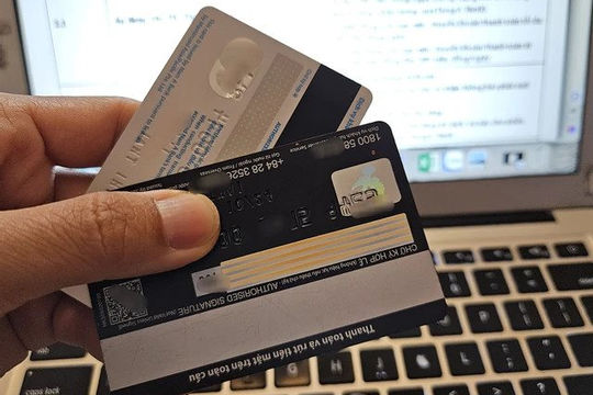 Ngân hàng Nhà nước nói gì về việc các ngân hàng thu phí tràn lan?