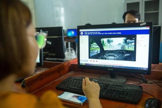 Từ 01/6, được học lý thuyết trực tuyến để thi bằng lái xe Từ 01/6, được học lý thuyết trực tuyến để thi bằng lái xe