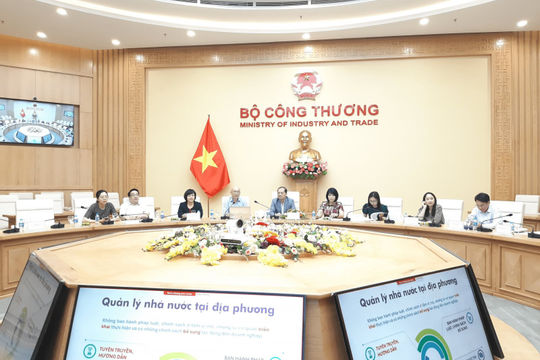Hoàn thiện quy định về kinh doanh dịch vụ logistics Hoàn thiện quy định về kinh doanh dịch vụ logistics