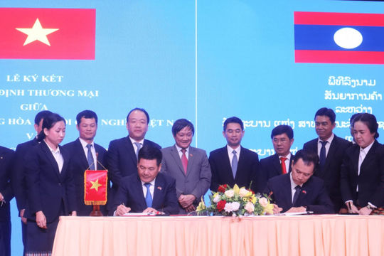 Ký Hiệp định Thương mại Việt Nam - Lào mới Ký Hiệp định Thương mại Việt Nam - Lào mới